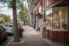 Explore the charming shopping stores in St. Helena, Napa Valley - an exquisite experience with luxury vacation rentals.